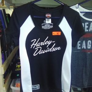 Medium Harley Davidson shirts